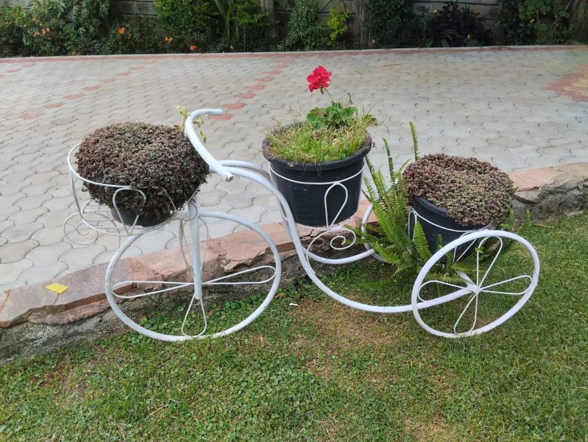 Comfort Guest House Kericho Buitenkant foto